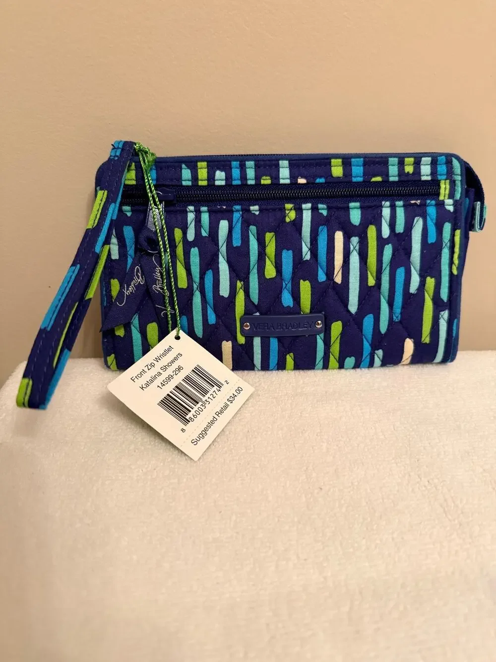 New with tag Vera “Katalina Showers” Front Zip Wallet Wristlet.